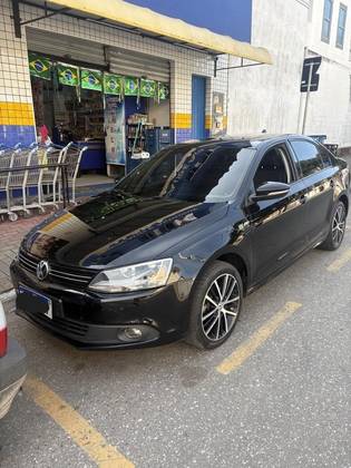 VOLKSWAGEN JETTA 2.0 COMFORTLINE FLEX 4P TIPTRONIC VOLKSWAGEN JETTA 2.0 COMFORTLINE FLEX 4P TIPTRONIC